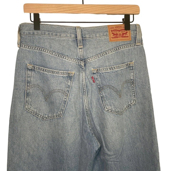 Levi's Women's High Waisted Straight Jeans size 27 Light blue - Picture 5 of 9